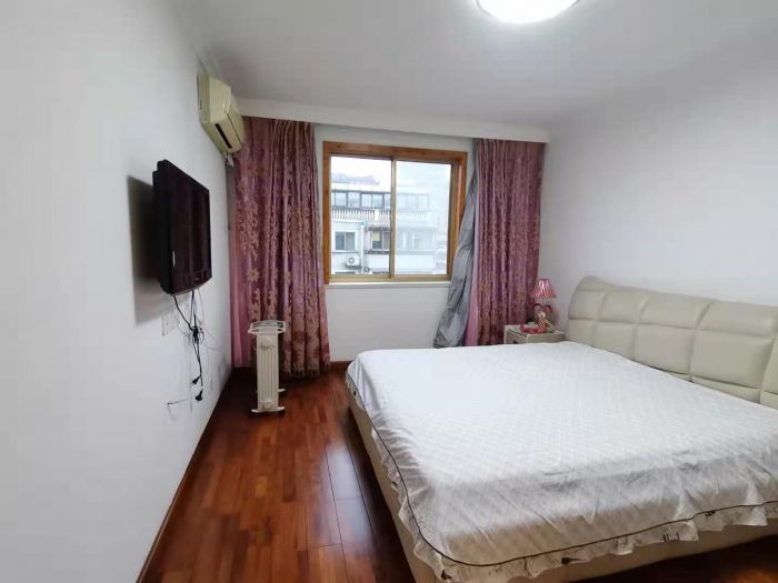 天都花苑 4室2厅2卫 221.67m&sup2;