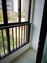 万濠山庄 3室2厅2卫 143m&sup2;