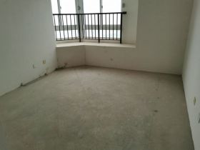 绿地新都会 3室2厅1卫 130m&sup2;