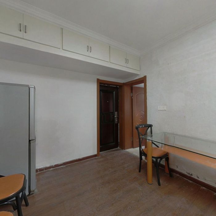 易家桥新村 1室1厅1卫 43m&sup2;