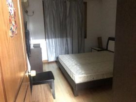 虹桥北村 3室1厅1卫 70m²
