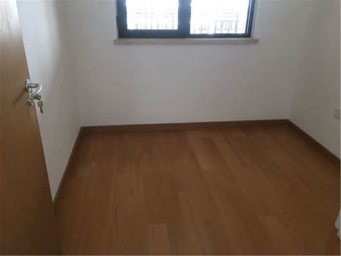 绿地新里城 3室2厅1卫 95m&sup2;
