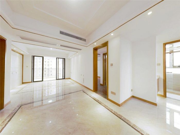 中南世纪花城三期 4室2厅2卫 138m&sup2;
