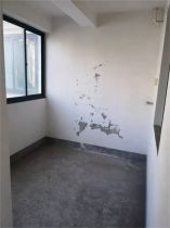 星湖花园 3室2厅2卫 205.3m&sup2;