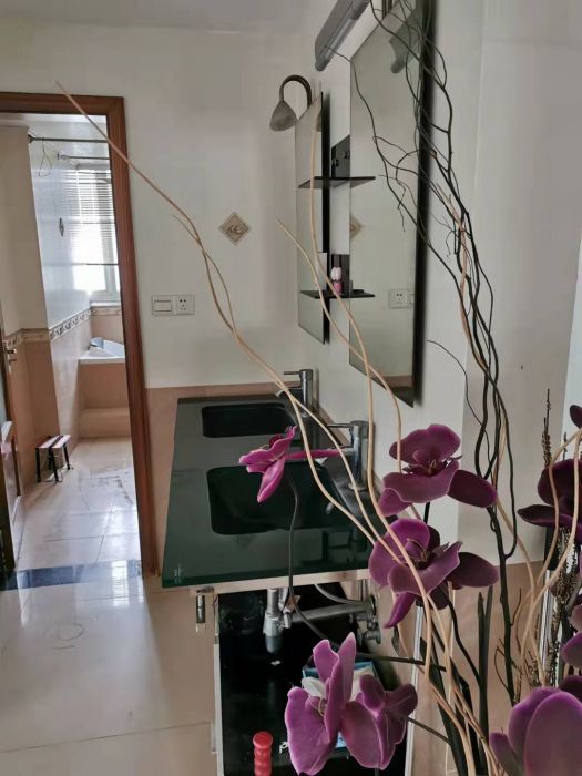 怡安花苑 3室2厅1卫 125m&sup2;