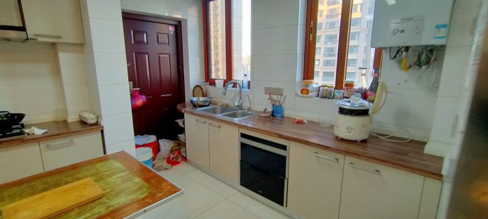 吴中豪景华庭 4室2厅3卫 180.37m&sup2;