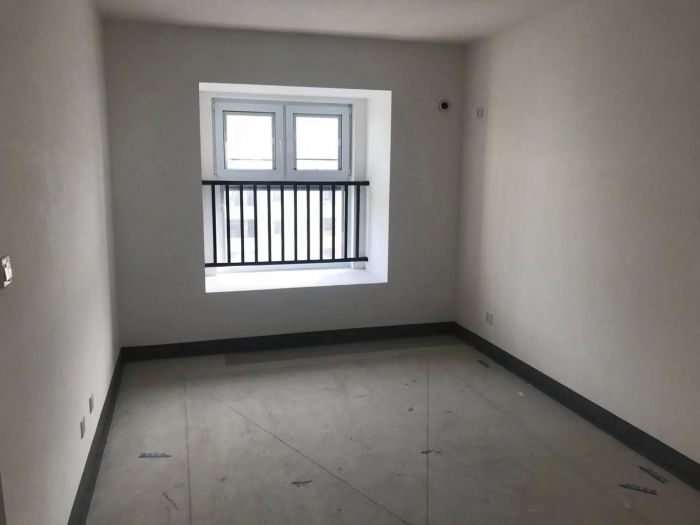 世茂九龙庭 3室1厅1卫 90m&sup2;