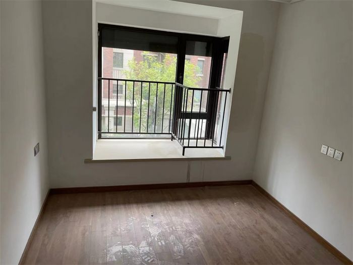 佳期漫 5室2厅2卫 142m&sup2;