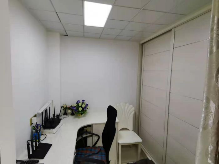 五山家园 4室2厅1卫 131m&sup2;