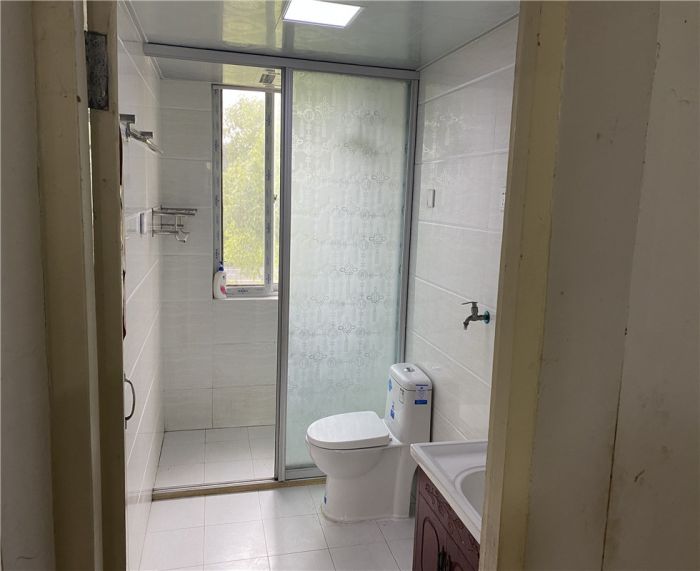 新港花苑 2室2厅1卫 104m&sup2;