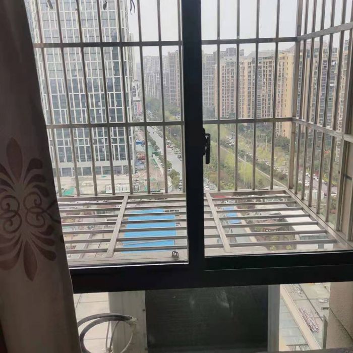 金贸公寓 4室2厅2卫 136.00m&sup2;