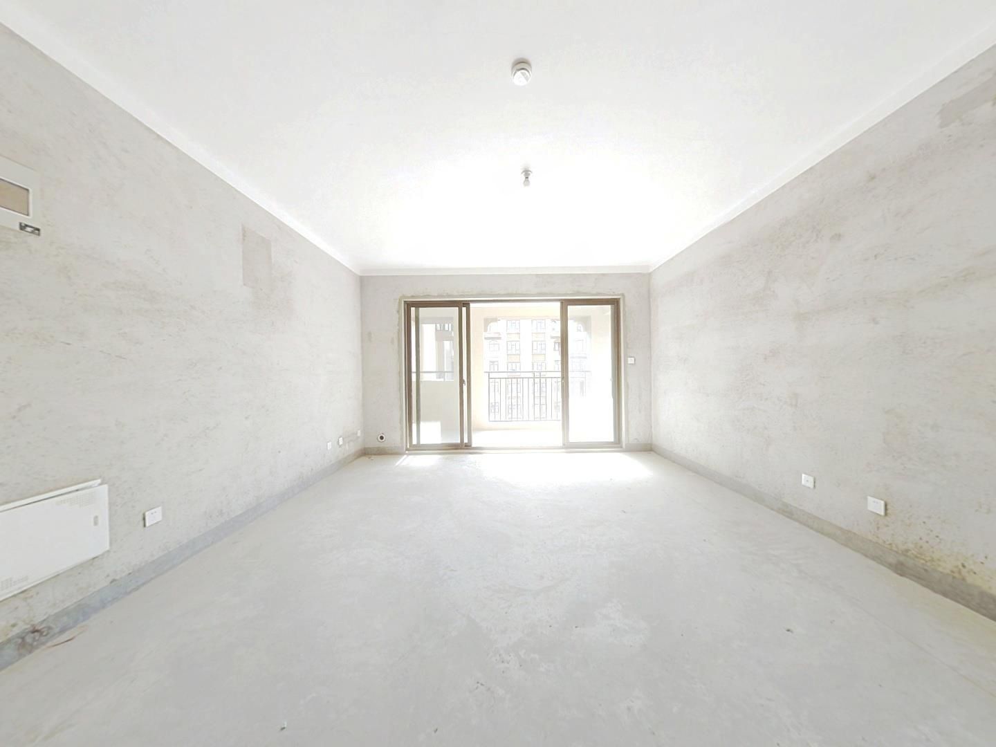 华强城 4室2厅2卫 148m&sup2;