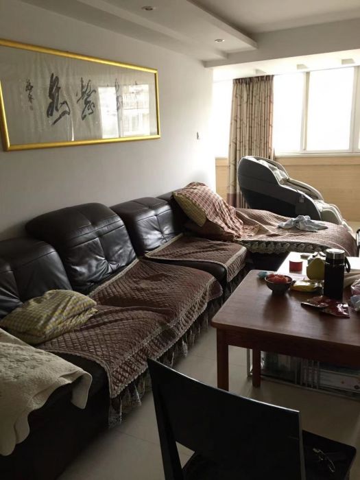 春晖花园 4室2厅2卫 192.00m&sup2;