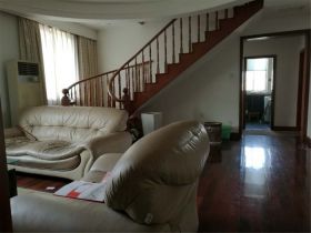 银花苑 4室2厅1卫 131m&sup2;