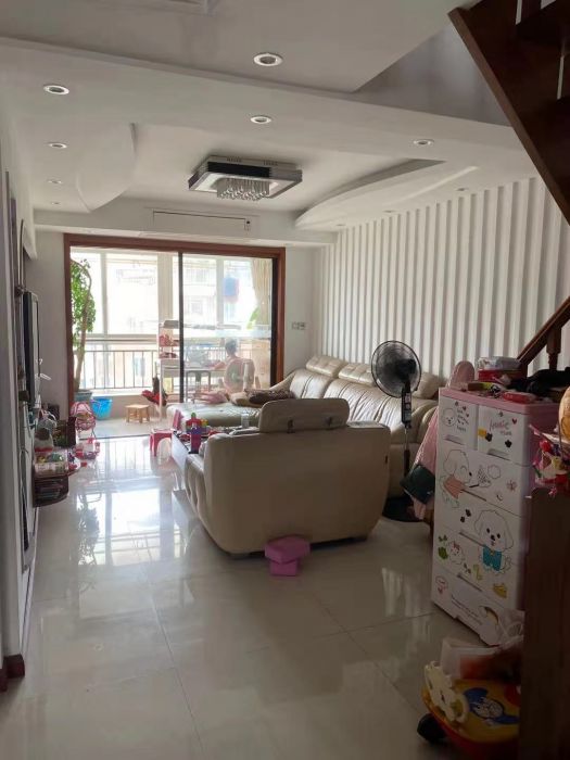 隆兴佳园 2室2厅1卫 140.00m&sup2;