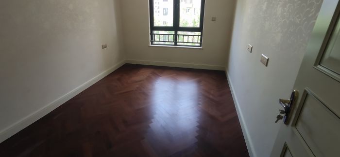 中海铂樾府 4室2厅2卫 175m&sup2;