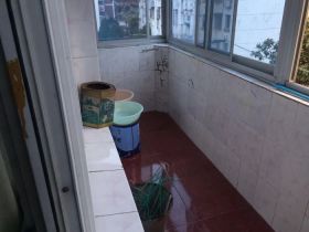 虹桥东村 3室1厅1卫 80m&sup2;