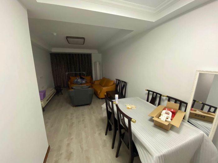 世茂新界 3室2厅1卫 92m&sup2;