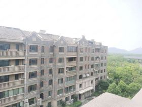 南通壹城水清木华 4室2厅2卫 240m&sup2;