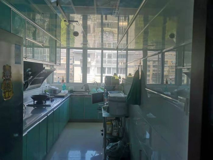 紫东花苑 4室2厅2卫 149m&sup2;