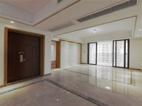中南世纪花城三期 4室2厅2卫 138m&sup2;