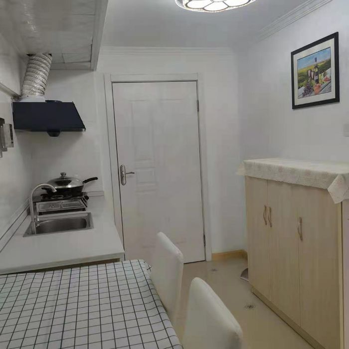 金贸公寓 4室2厅2卫 136.00m&sup2;