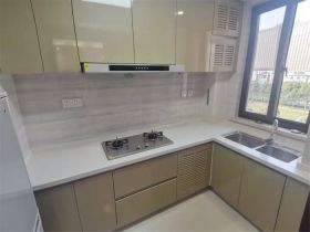 云樾东方 3室2厅2卫 136m&sup2;
