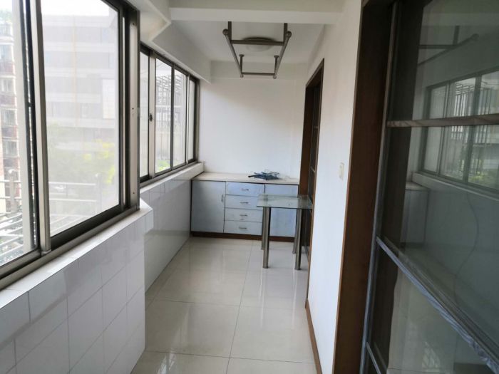前景花苑 3室2厅1卫 137m&sup2;