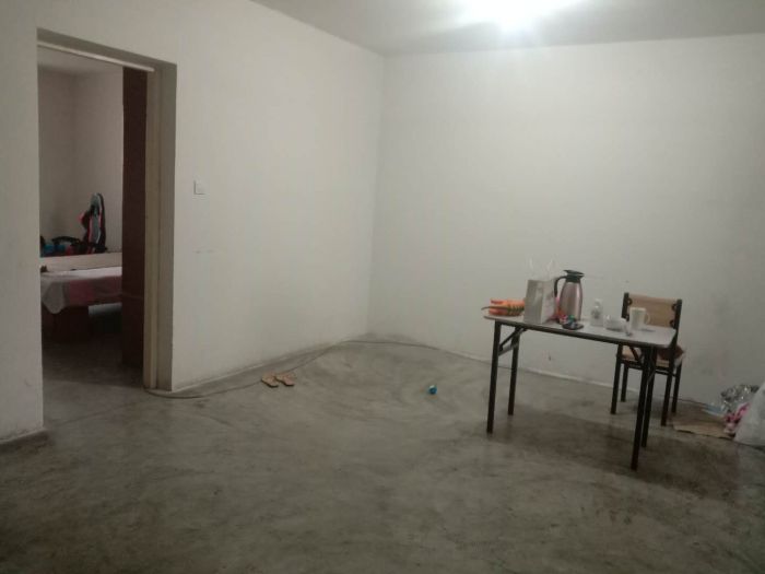 新华佳园 2室1厅1卫 93m&sup2;