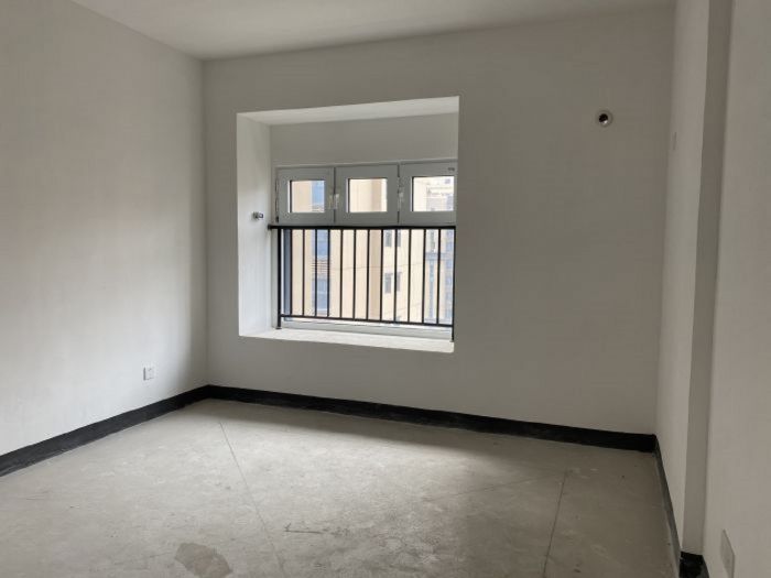 南山国际社区 4室2厅2卫 125m&sup2;