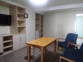 汇富花苑 2室1厅1卫 70m&sup2;