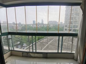 凤凰莱茵苑 3室2厅2卫 149.5m&sup2;