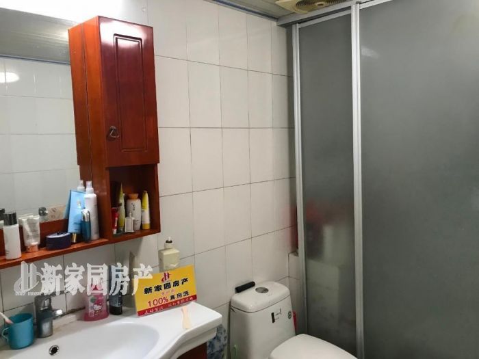 德民花苑东区 3室2厅2卫 131m&sup2;