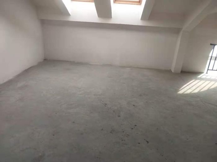 军山花园 4室2厅4卫 255.00m&sup2;