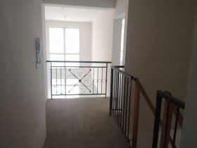军山花园 4室2厅2卫 167m&sup2;