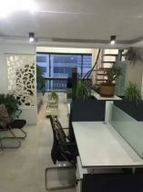 鸿运大厦 2室1厅1卫 90m&sup2;