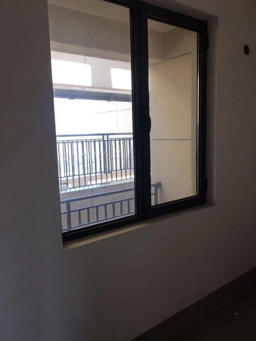 翠园 3室2厅1卫 92m&sup2;