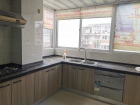 五山公寓 4室2厅2卫 200m&sup2;