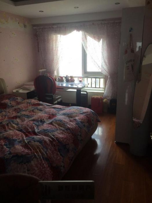江海名苑南区 7室2厅3卫 240m&sup2;