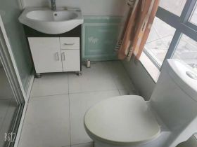 鸿运大厦 2室2厅2卫 65.5m&sup2;