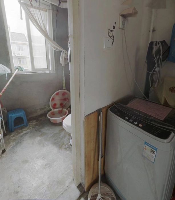 紫东花苑 1室1厅1卫 53.80m&sup2;
