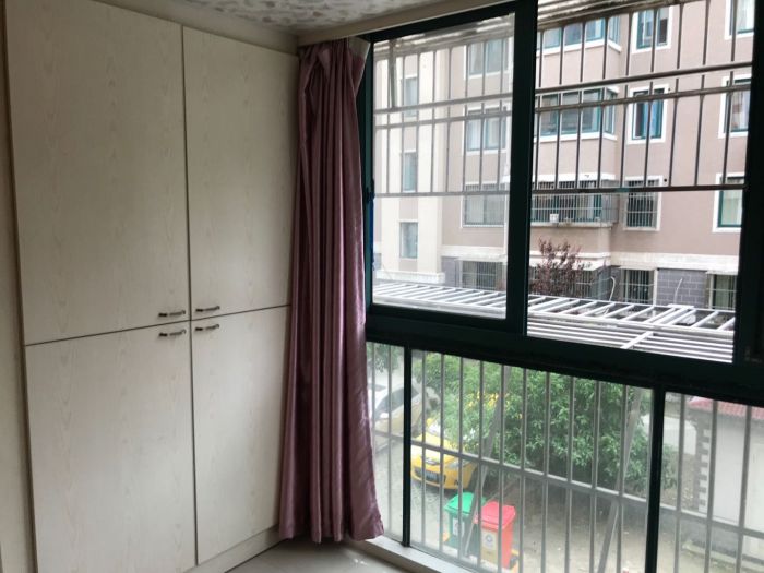 春天花园 2室2厅1卫 92m&sup2;