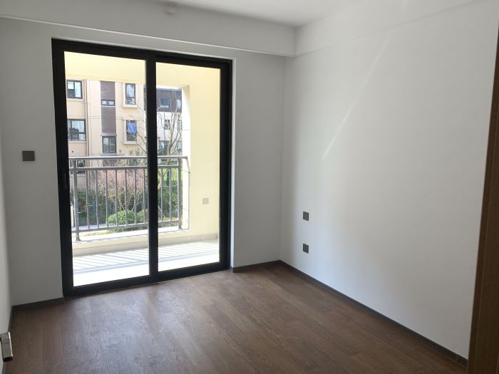 春风南岸东园 4室2厅2卫 142m&sup2;