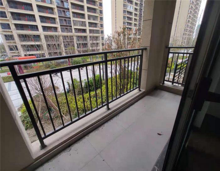 春风南岸东园 4室2厅3卫 215m&sup2;
