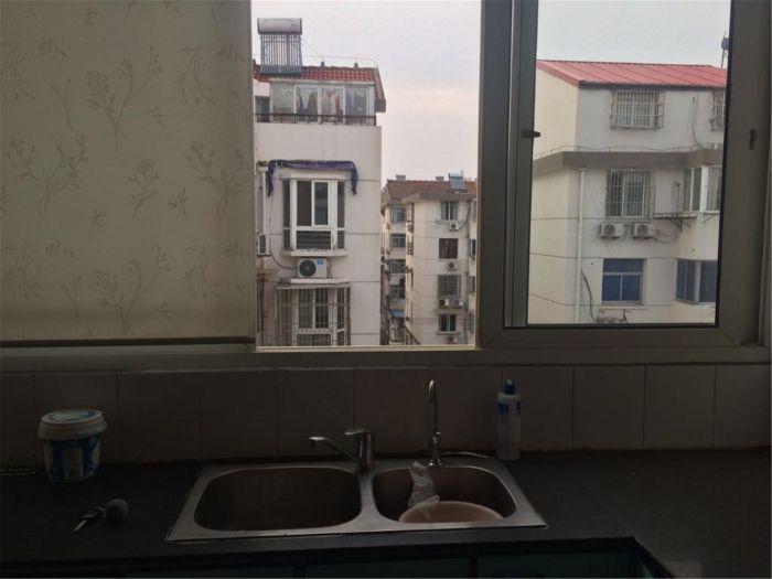 光明南村 5室2厅1卫 191m&sup2;