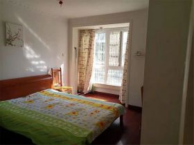 春晖花园 3室2厅2卫 136m&sup2;