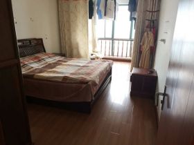 南方公寓 3室2厅1卫 204m&sup2;