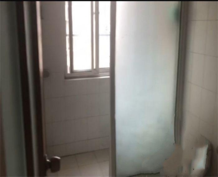 方大花苑 3室2厅2卫 130m&sup2;