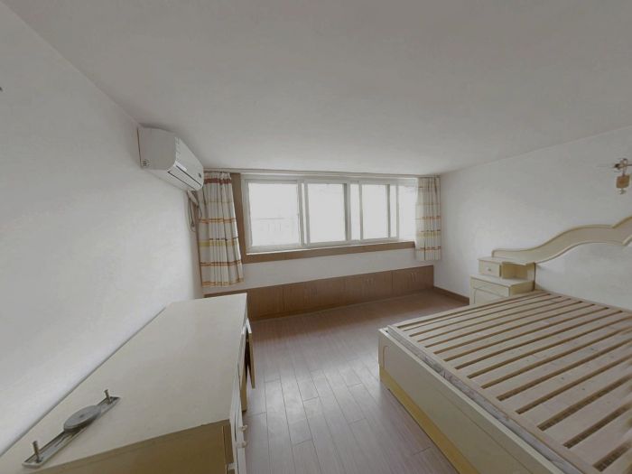 紫东花苑 3室2厅1卫 131.74m&sup2;