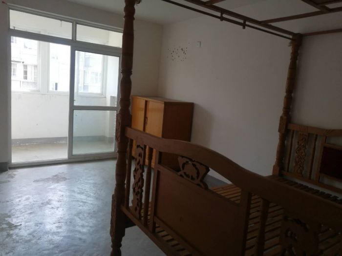 新港花苑西区 2室1厅1卫 83.00m&sup2;